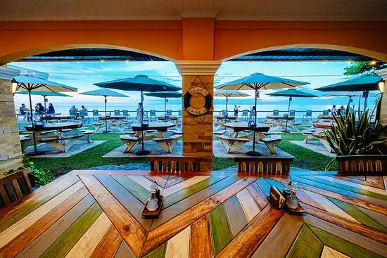 Chikahan Seaside Bar & Grill Food Photo 4