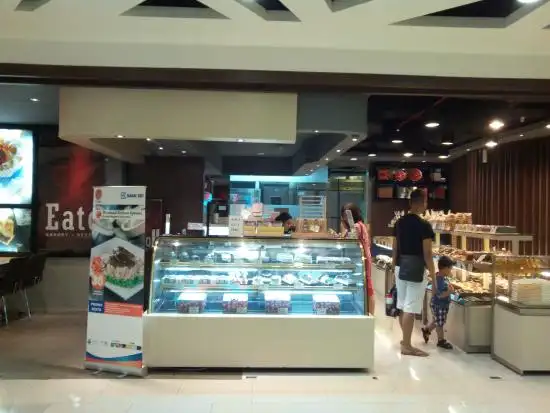 Gambar Makanan Eaton Bakery & Restaurant Plaza Tunjungan 18