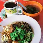 Kulai Mok Gao Beef/Seafood/Pork Noodles Food Photo 5