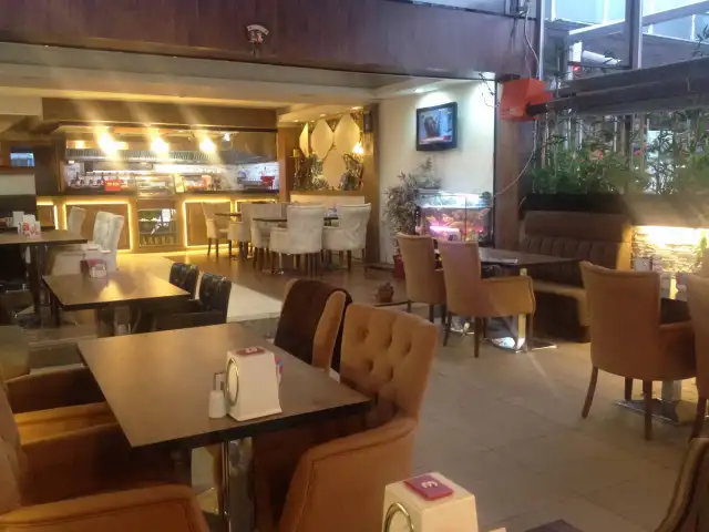 Ayvalık Cafe'nin yemek ve ambiyans fotoğrafları 2