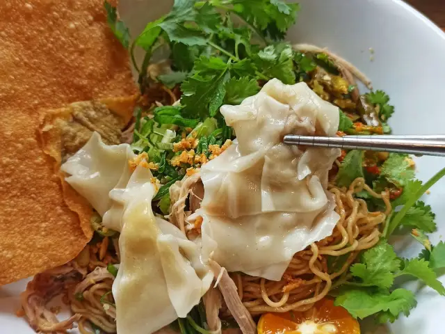 Gambar Makanan Warung Bakmi Mpek Tjoen 3