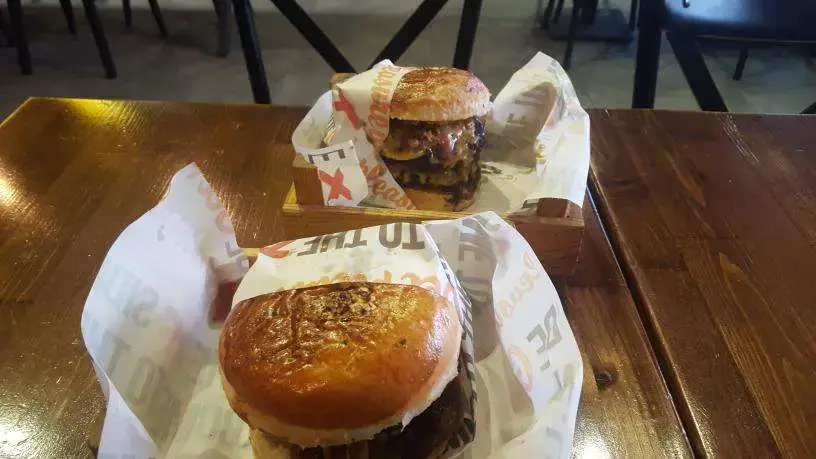 Burger X'nin yemek ve ambiyans fotoğrafları 32