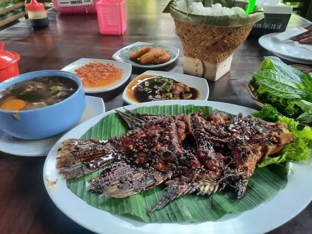 Gambar Makanan Saung Kuring Sundanese Restaurant 57
