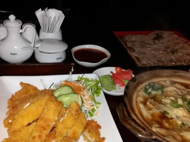 Gambar Makanan Midori Restaurant 6