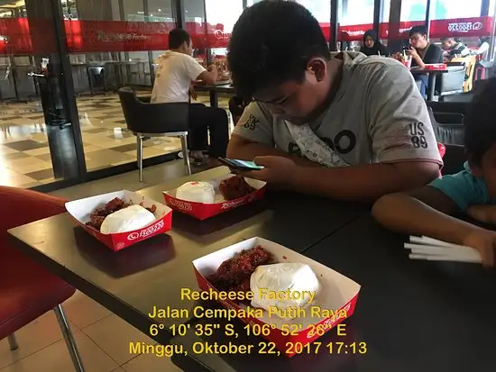 Gambar Makanan Richeese Factory 9