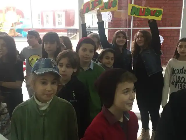 Seçkin College La Mensa'nin yemek ve ambiyans fotoğrafları 4