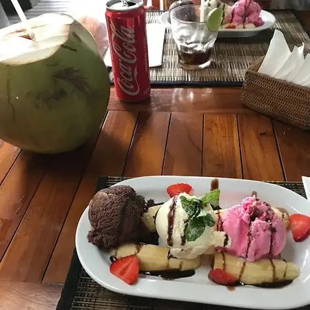 Gambar Makanan Lemonade Restaurant Ubud 7