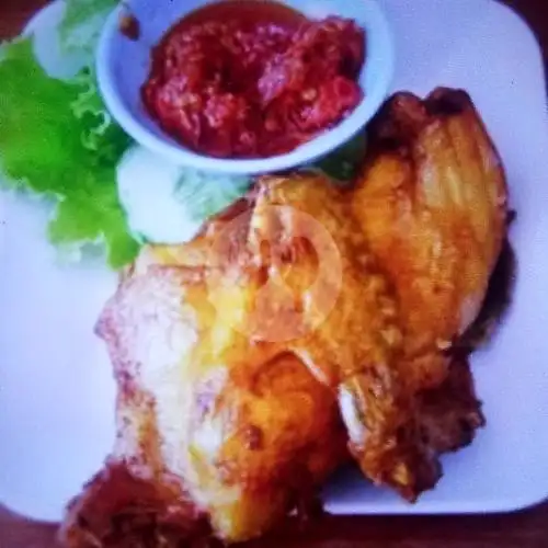 Gambar Makanan Pecel Ayam & Lele Mpo Wina, Komplek Villa Mutiara 15