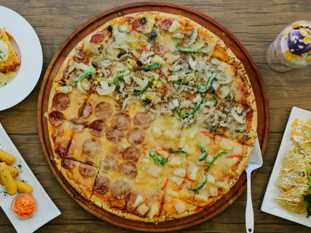Grazziana Pizza - Hofilena Street Food Photo 1