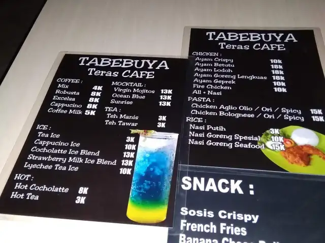 Tabebuya teras cafe