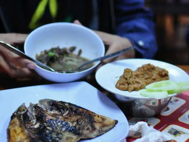 Gambar Makanan Sop Konro Karebosi 10