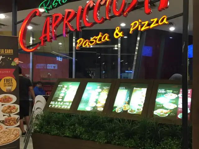 Capricciosa Pasta & Pizza Food Photo 4
