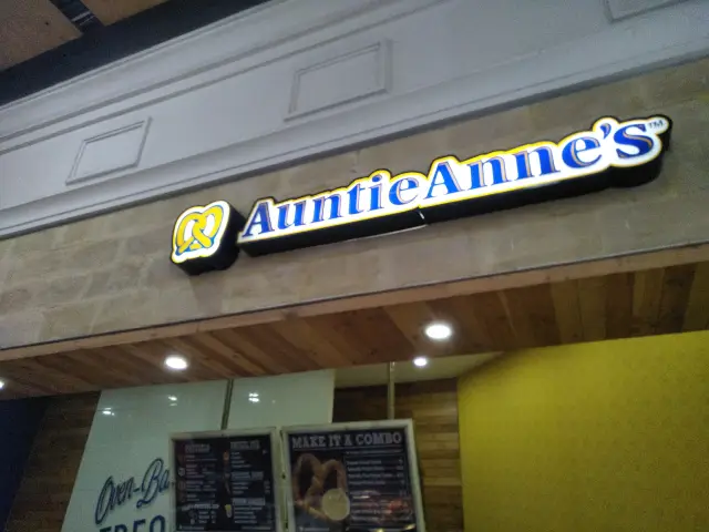 Gambar Makanan Auntie Anne's 2