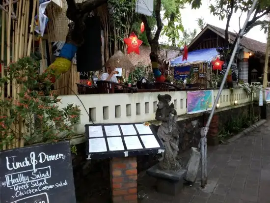 Gambar Makanan Tropis Bay Restaurant and Bar 16
