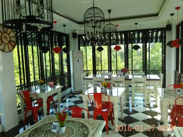 Gambar Makanan Aurora Mansion Cafe - Sentul City 10