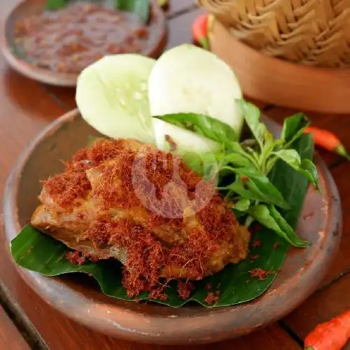 Gambar Makanan Ayam Pedas Soekarno Hatta, Bantaran 20