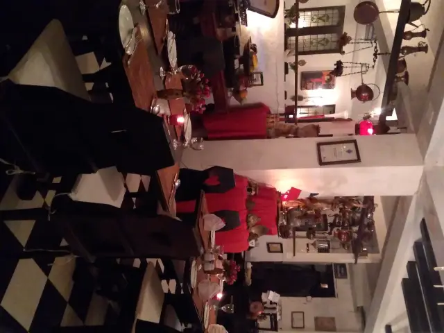 Gambar Makanan Le Bistro & Casablanca Bar 8