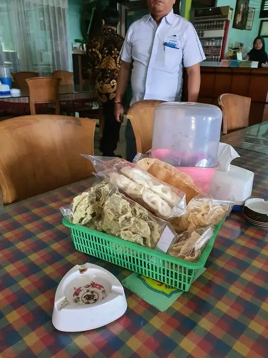 Gambar Makanan Ayam Goreng Ny Suharti 9