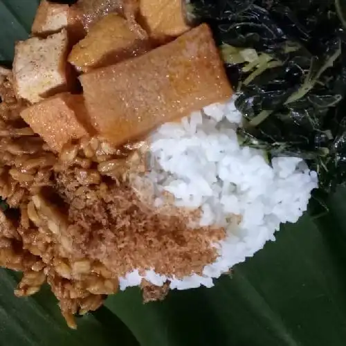 Gambar Makanan Dapur Bubur Dan Nasi Bu Is, Siswodipuran 10