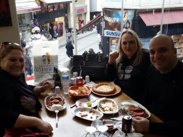 Öz Karadeniz Lokantası'nin yemek ve ambiyans fotoğrafları 9