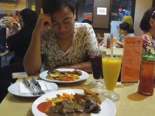 Gambar Makanan Joni Steak 18