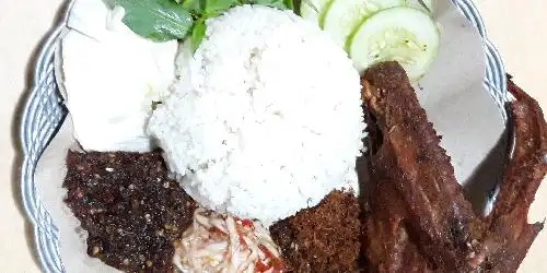 Nasi Bebek Sinjay, Baung Raya