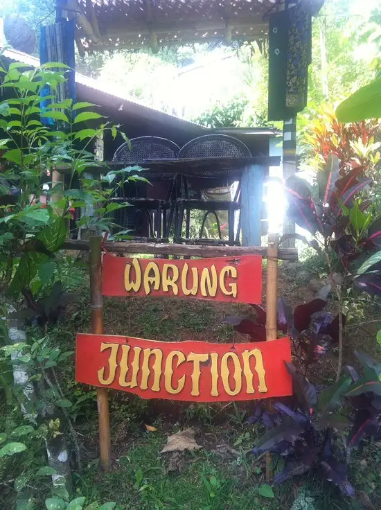Warung Junction