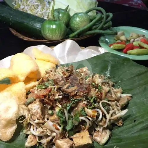 Gambar Makanan Ketoprak Jakarta Dan Gado Gado Bu Yuyun , Tukad Balian 14