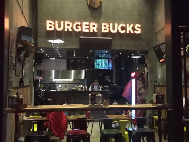 Burger Bucks & İzz-Et'nin yemek ve ambiyans fotoğrafları 23