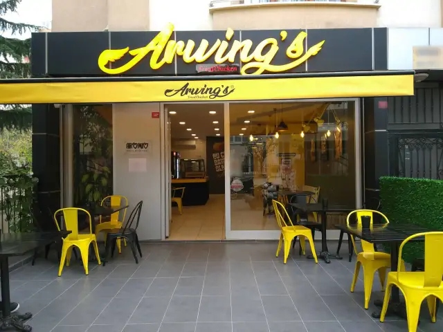 Arwing's Fried Chicken'nin yemek ve ambiyans fotoğrafları 2