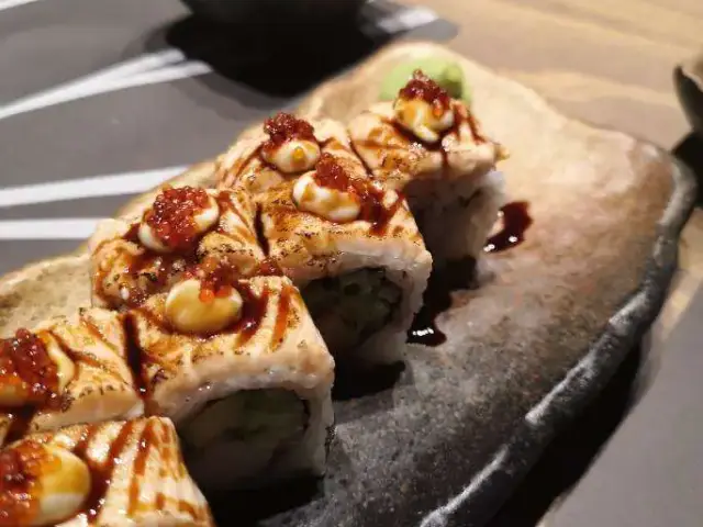 Yakuza Asian & Sushi'nin yemek ve ambiyans fotoğrafları 15