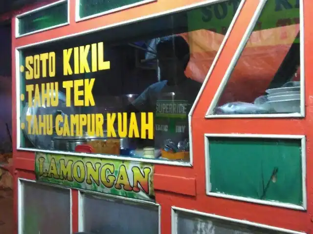 Gambar Makanan SOTO KIKIL - TAHU TEK - TAHU CAMPUR KUAH "LAMONGAN" Pak Tarjo 1