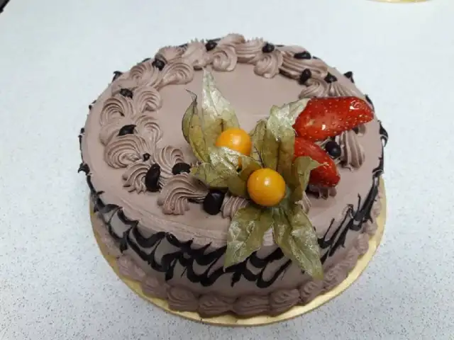 Merry Cake Bakery Food Photo 5