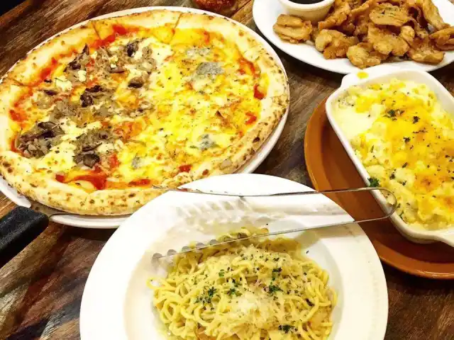 Nonna's Pasta & Pizzeria Food Photo 12