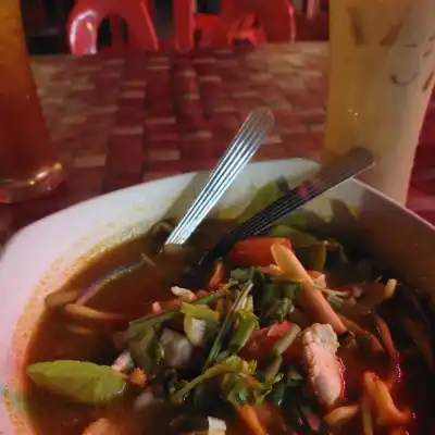 Nadia Tomyam Seafood & Western