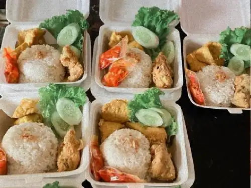 Ayam Geprek Aurin, Soekarno Hatta