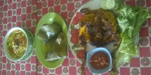 Waroeng Bunda Danish, Balaradja