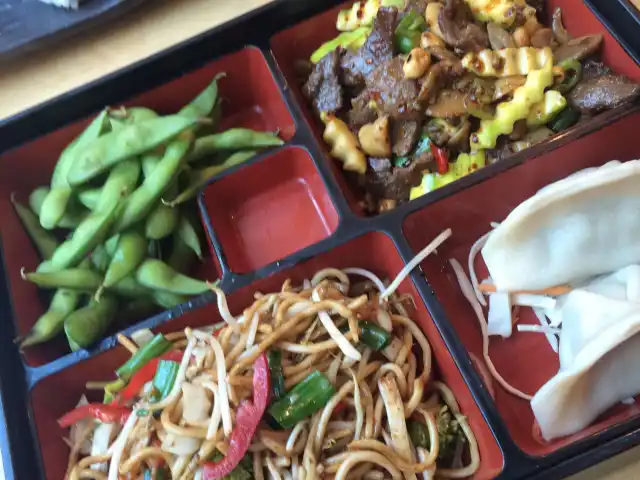 Chinese & Sushi Express'nin yemek ve ambiyans fotoğrafları 17