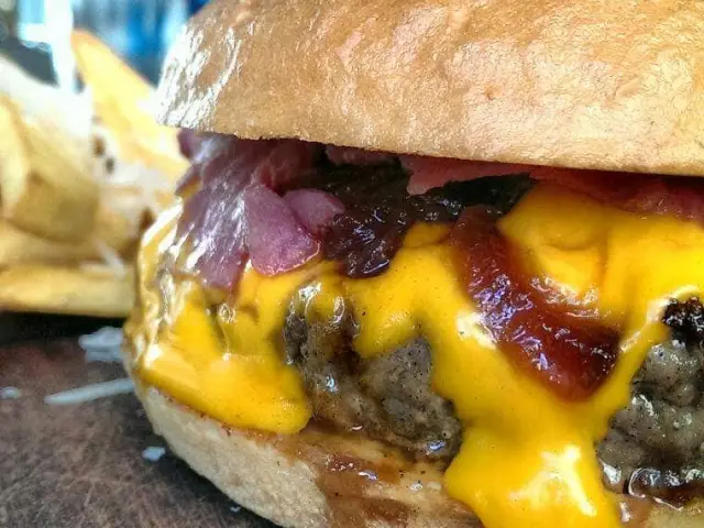 Burger & Sausage 200 Gram'nin yemek ve ambiyans fotoğrafları 59