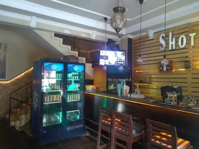 Shott Bar'nin yemek ve ambiyans fotoğrafları 17