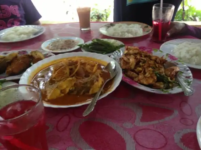 Mak Ngah Gulai Panas Food Photo 13
