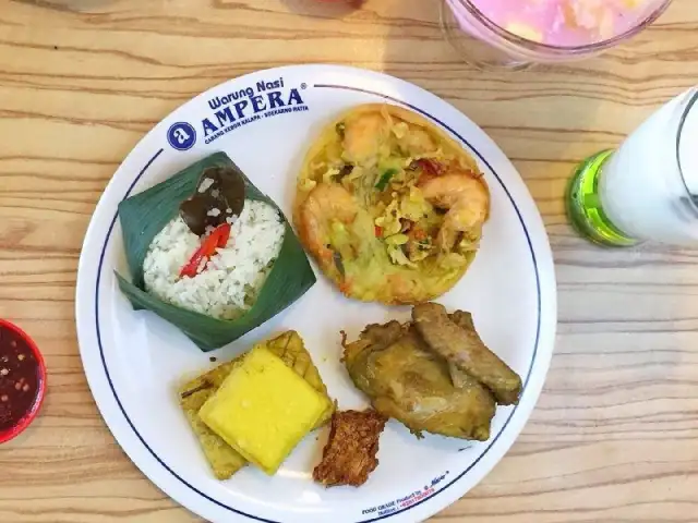 Gambar Makanan Warung Nasi Ampera 2