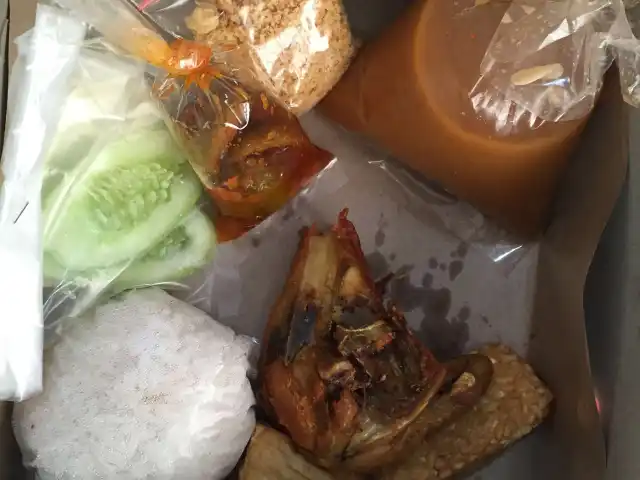 Gambar Makanan Ayam Kremes Galaxy 3