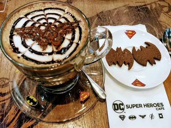 DC Comics Super Heroes Cafe Food Photo 2