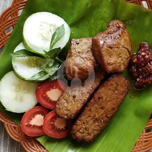 Gambar Makanan Warung Tanu Special Lalapan Baceman, Grand Mutiara Regency D12 Beji Junrejo Batu 15