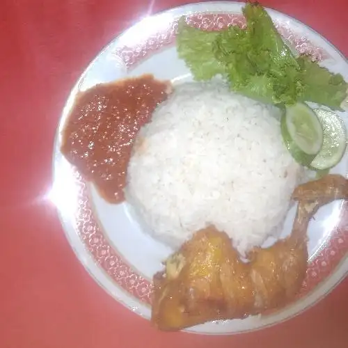 Gambar Makanan NASI GORENG PECEL LELE LAKA LAKA  18