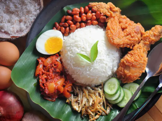 Restoran Suzihasmi Nasi Lemak Royal