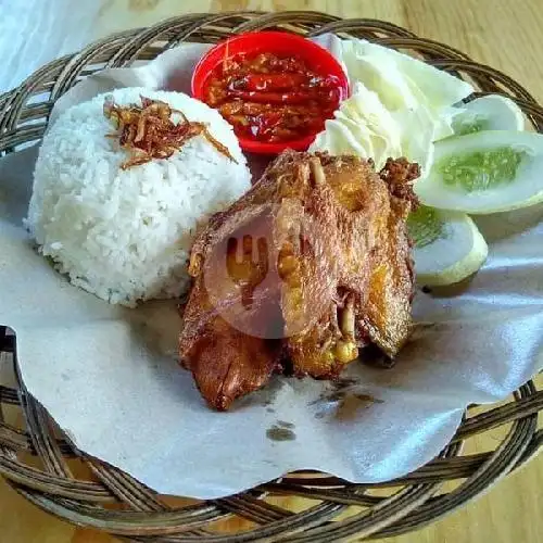 Gambar Makanan Ayam & Bebek Penyet Sambel Ijo Bu Anie 3