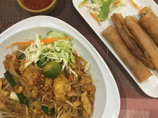 Royal Krua Thai Food Photo 16
