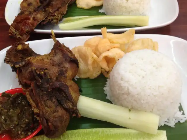 Gambar Makanan Bebek Goreng Haji Yogi 19